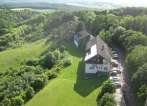 Гостиница Berggasthof Bayernturm  Sulzdorf An Der Lederhecke